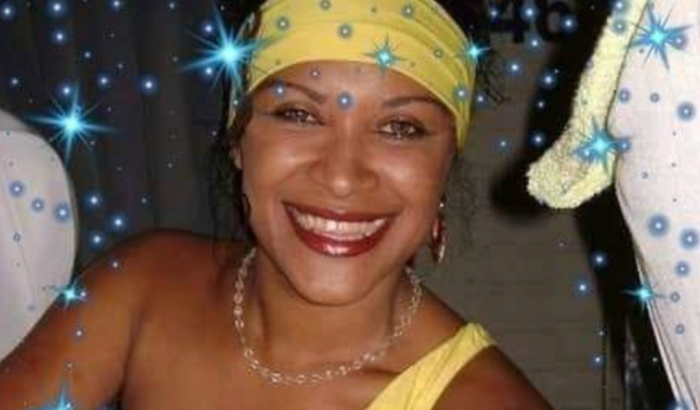 AJUDE A CANTORA JULY