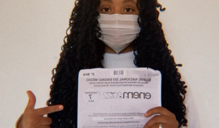 Vaquinha solidária para uma futura médica