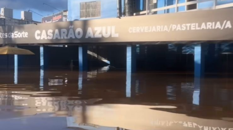 Reconstrucao do casarão azul 