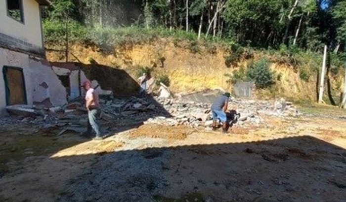 Construção do templo da Pib serra do capim