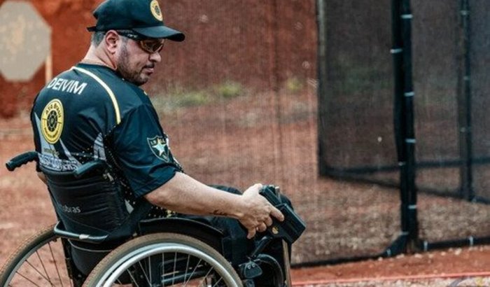 NOVA AÇÃO! ATLETA PCD DE IPSC PRECISA DE UMA CADEIRA DE RODAS