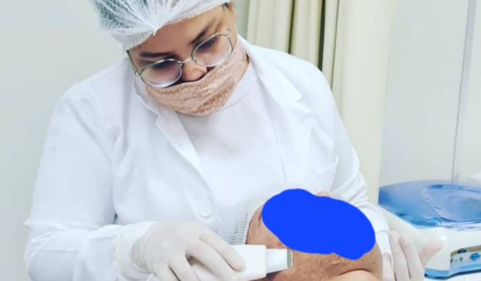 Apoie Adriene em sua jornada para montar seu estúdio