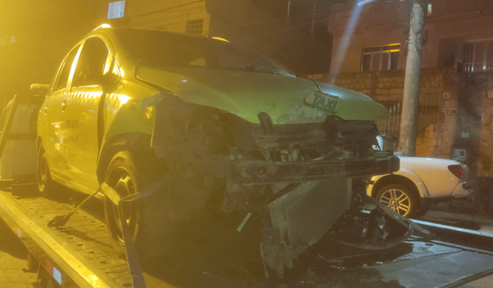 Ajude no conserto do meu táxi associação não pagou