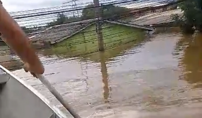 Reconstrução da Casa , que se perdeu na enchente no RS