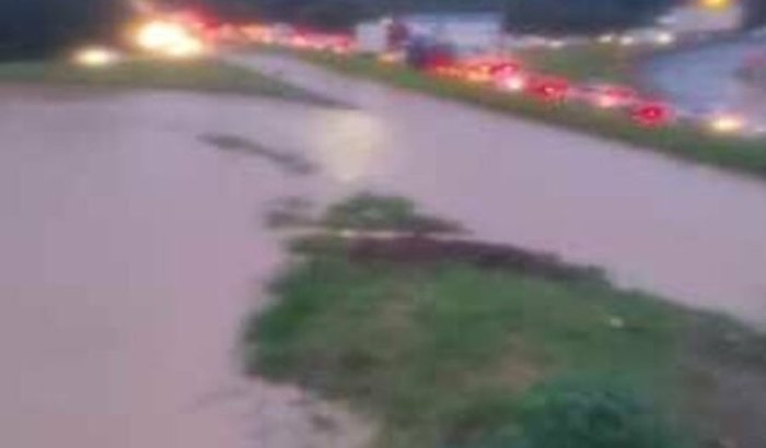 Ajuda minha família desabrigada