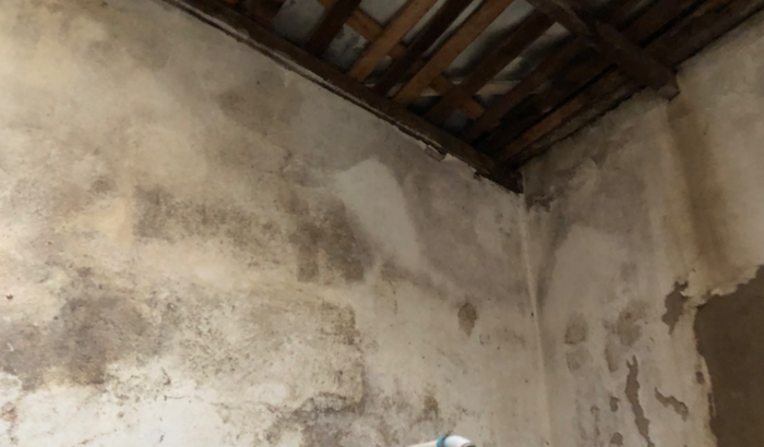 "Espalhando Amor e Generosidade: Ajude - me a Superar Desafios"