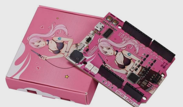 Me ajude a comprar um arduino com estampa de anime