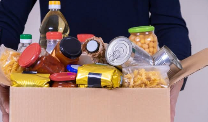 Mantimentos para família necessitada