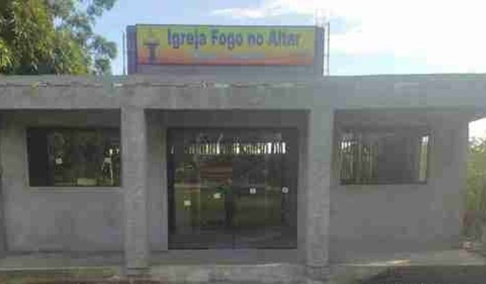Para construção do Templo Cede da Igreja