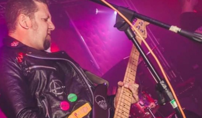 WILL VAZQUEZ - BAIXO FENDER ROUBADO