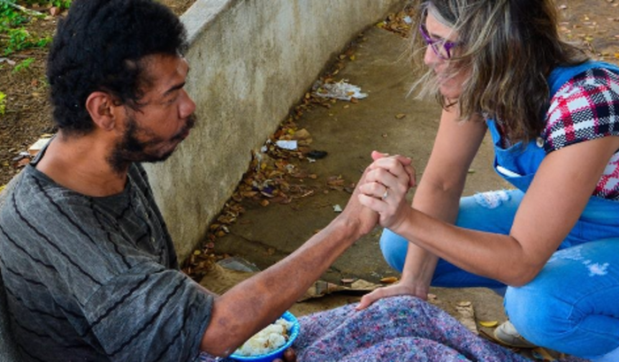 Ajude a Alimentar os Moradores de Rua