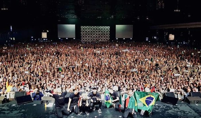 Ajude-me a ir ao show do Monsta X