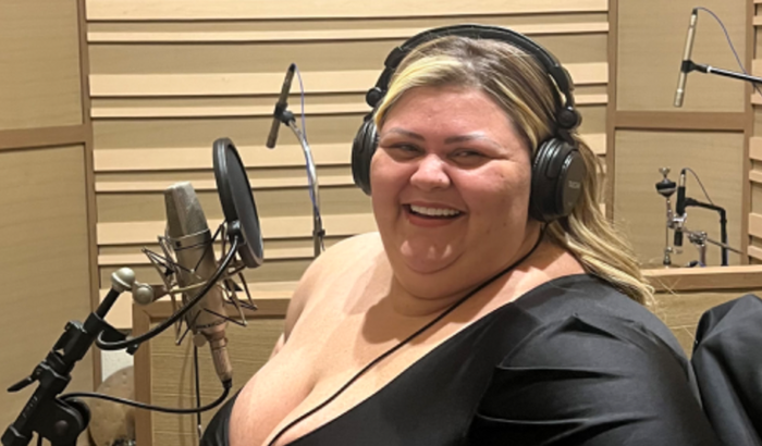 Ajude Alessandra a recuperar os equipamentos de trabalho que foram roubados!