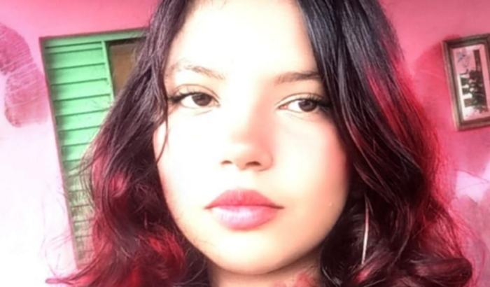 ajude a realizar o sonho da Cibelly,a ter sua  festa de 15 anos