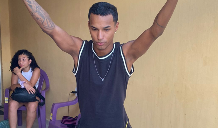 Em prol da cirrugia do LC do joelho esquerdo