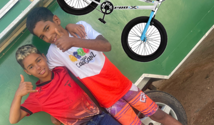  vakinha  pra ajudar meu amigo rair a comprar uma bicicleta ou motinha 