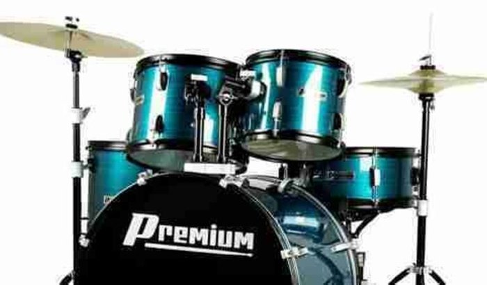 Campanha de arrecadação de Dinheiro para a obra do senhor,em prol dos instrumentos.