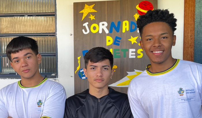 Participação na Jornada de Foguetes 2024 - colégio estadual João Bênnio