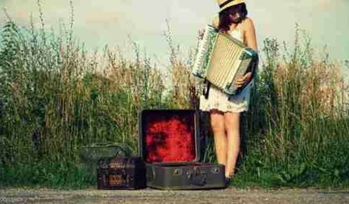 Me ajude comprar um sanfona/acordeon! Não precisa ser novo!!!