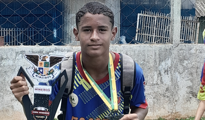 Eu vitor faruk, fui aprovado na peneira do Internacional fc, e preciso de ajuda para os gasto da viagem .