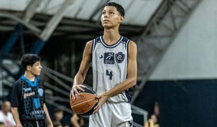 Sonho de campeão: Contribua para a Viagem do Nosso Atleta de Basquete ao Camp. Nacional