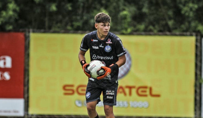  Kauan Brehm na Espanha 