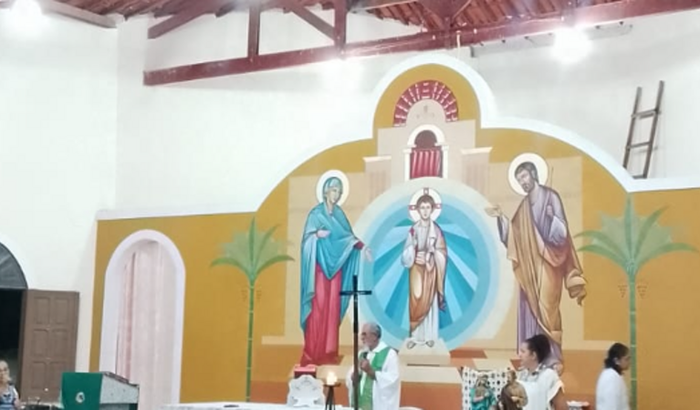 Doação para Colocação do Forro da Capela da Sagrada Família (Bairro Pantanal - Nova Russas/CE)