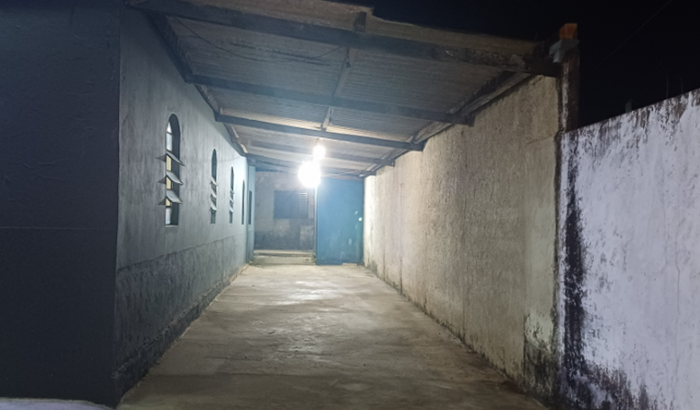 Construir um salão para fazer uma creche para ajudar crianças da comunidade