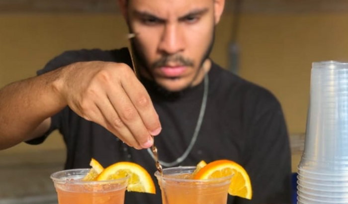 Novo celular e arrecadação para alavancar negócio