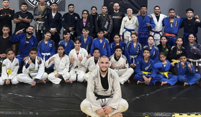 "PEQUENOS GUERREIROS" Apoie nossos  atletas a serem campões.