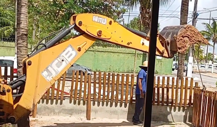 AJUDA AO GRILO LANCHES