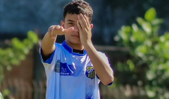 Ajude Lucas Mineiro a estar na disputa do Campeonato Carioca