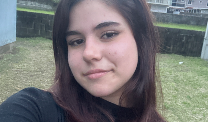 Vamos juntos dar um telefone de aniversário para a Alice!