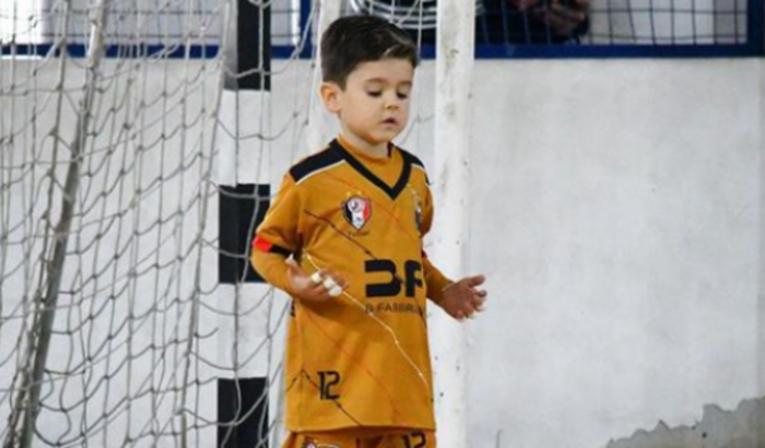 Ajude o goleiro Joka