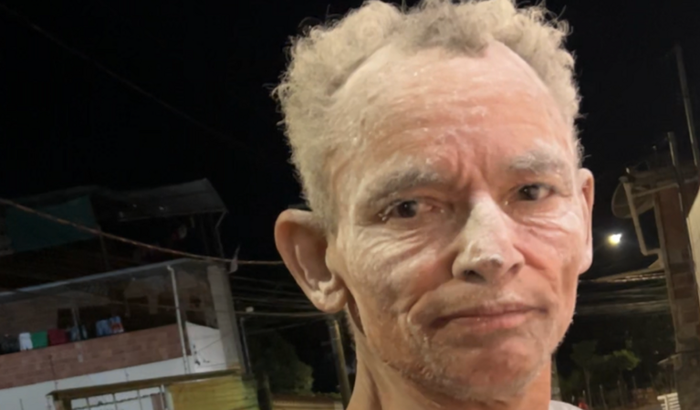 Ajude o Divino que perdeu todo seu salário na rua!