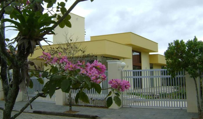 Ajuda ao Espaço Cultural Gracinda Santana