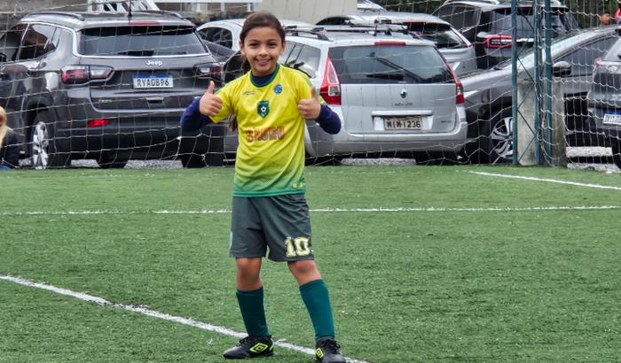 Ajudar Lorenzo de 8 anos jogar torneio de Futebol em Curitiba 
