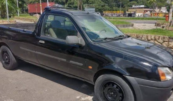 Ajuda para tirar nosso carro do pátio