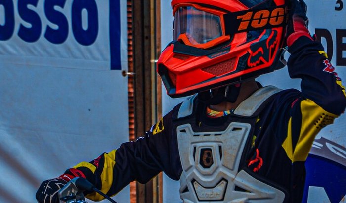 Ajude a ir para a etapa do brasileiro de motocross