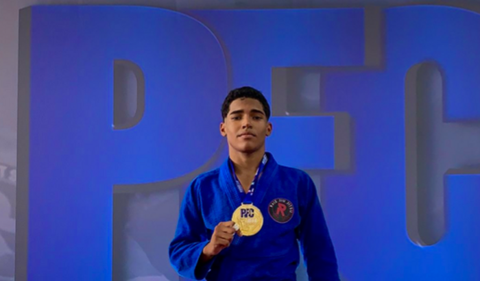 Ajude um atleta de jiu-jitsu