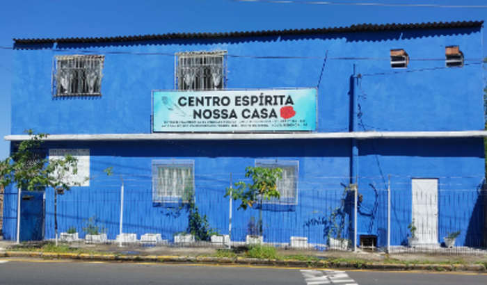 Ajuda para colocar forro no Centro Espirita Nossa Casa