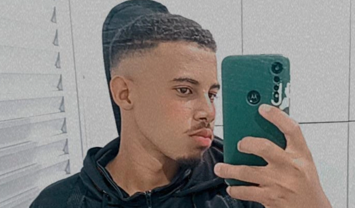 Compra de um celular e um computador para estudos