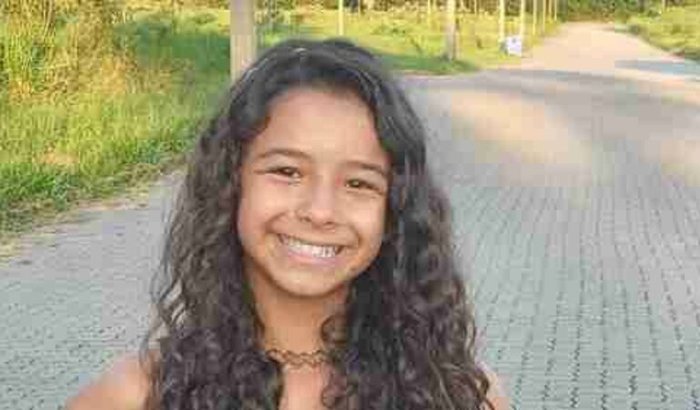 Ajuda para alugar o vestido de comunhão e assessórios 