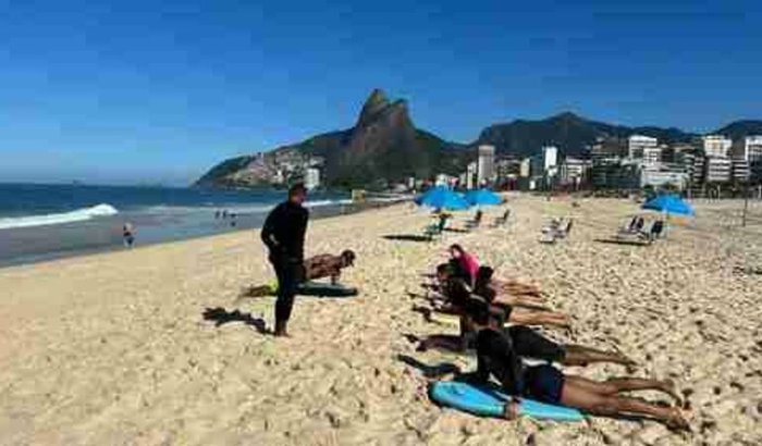Ajuda com material de mídia para projeto social de surf!