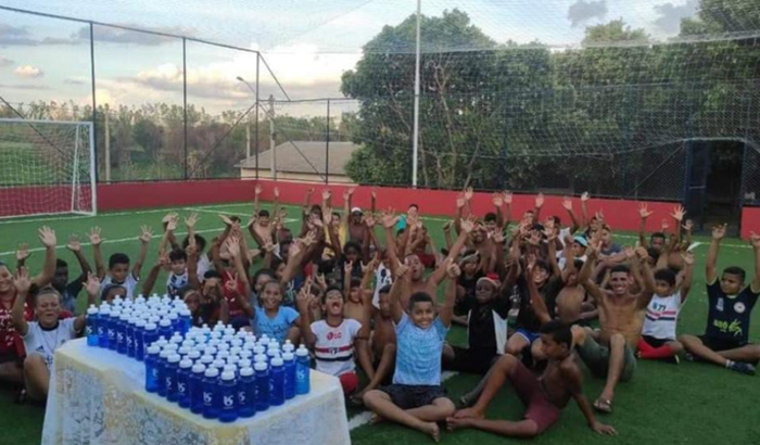 Ajuda em Prol das Crianças da Comunidade Santa Terezinha