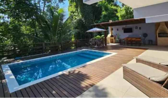 "Invista no Paraíso: Transforme um Imóvel em Luxuosa Hospedagem em Angra dos Reis"