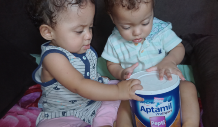 Compra leite Aptamil peptil Raví e Sophia Ribeiro Nunes .