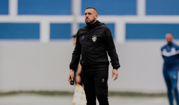 LICENÇA B CBF - TREINADOR DE FUTEBOL