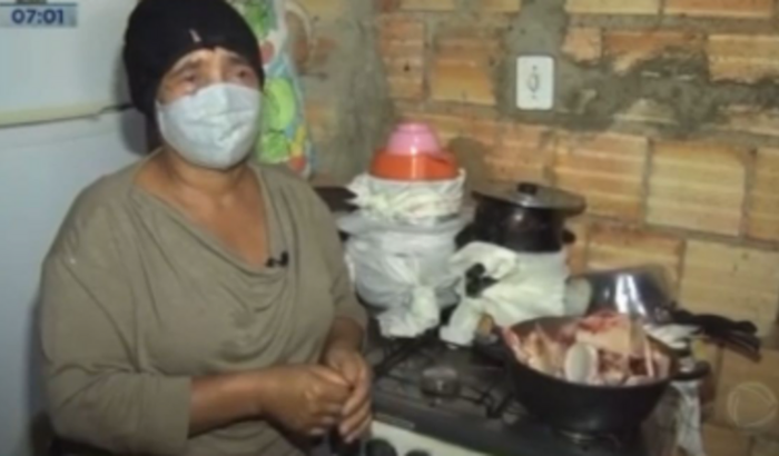 Ajude Dona Maria e Seus Netos a Encontrarem um Novo Lar