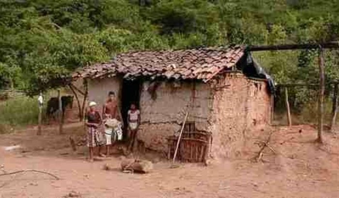 Ajude dona Maria e seus netos a encontrarem um novo lar